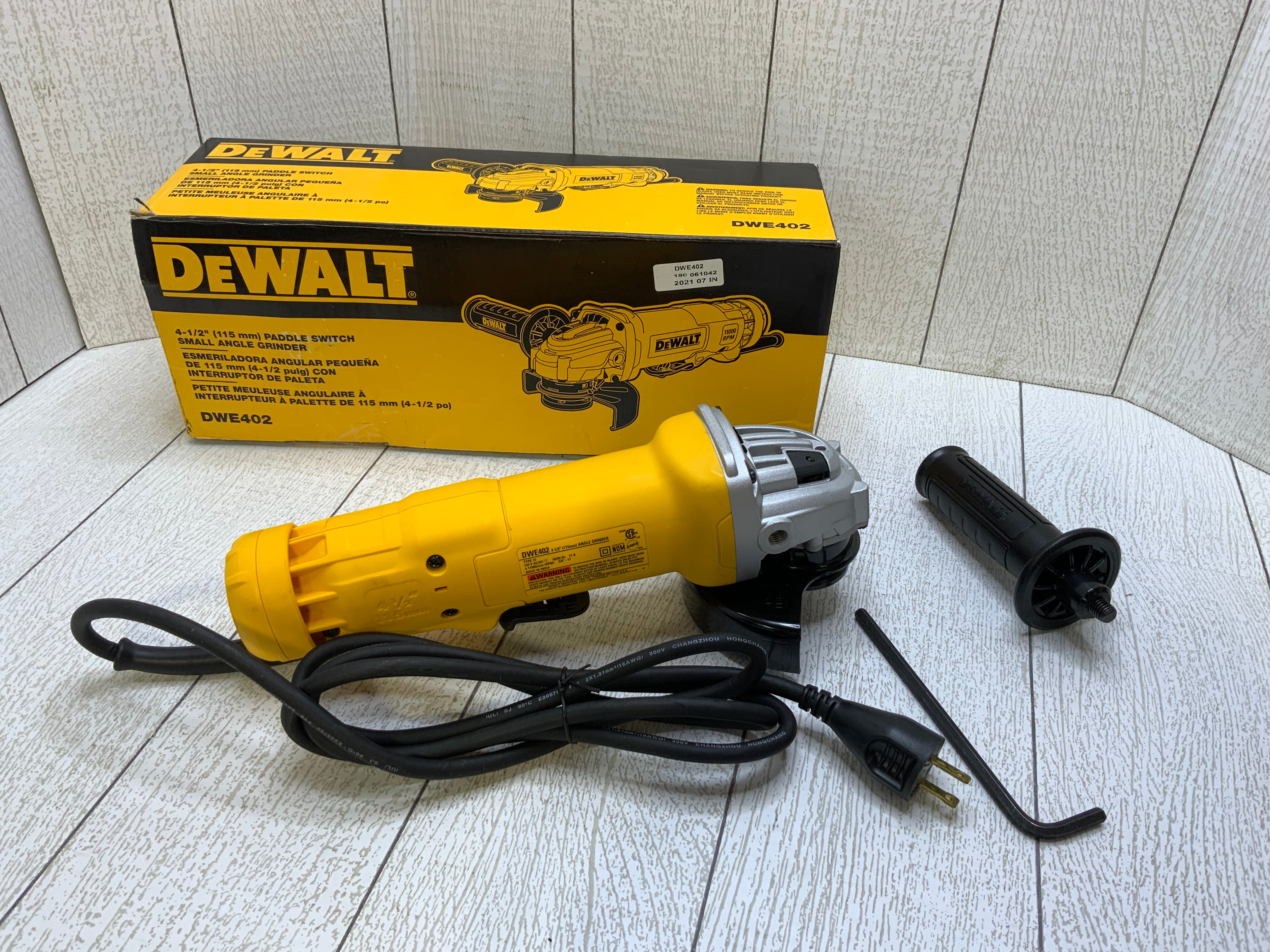 DEWALT Angle Grinder Tool, Paddle Switch, 4-1/2-Inch, 11-Amp (DWE402) , Black (7929663160558)